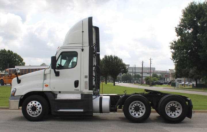 2016 Freightliner CASCADIA 125 - Photo 1
