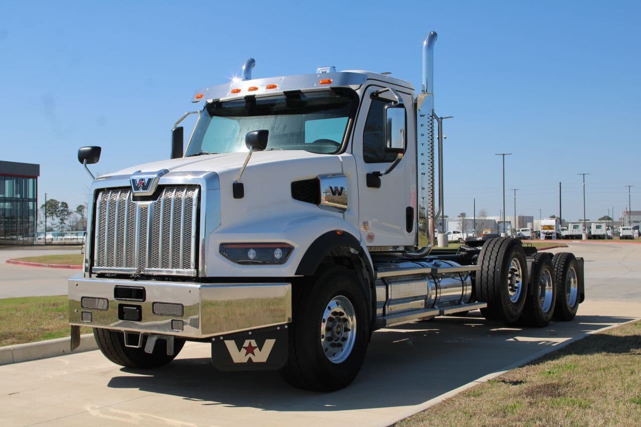 2026 Western Star 49X - Photo 1