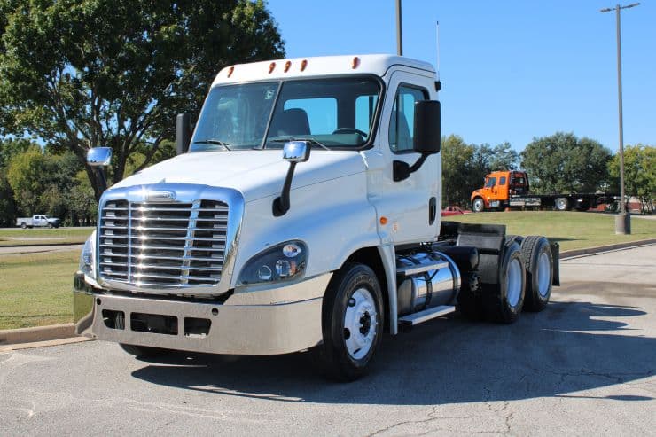 2020 Freightliner CASCADIA 125 - Photo 1