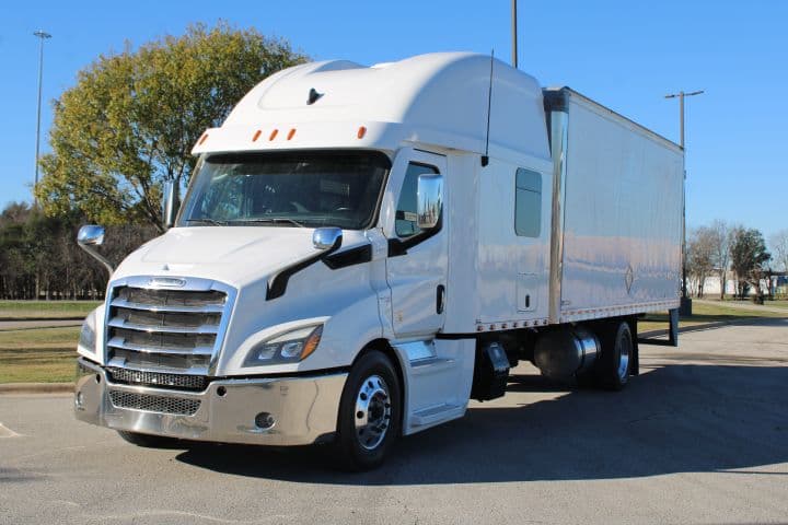 2022 Freightliner CASCADIA 116 - Photo 1