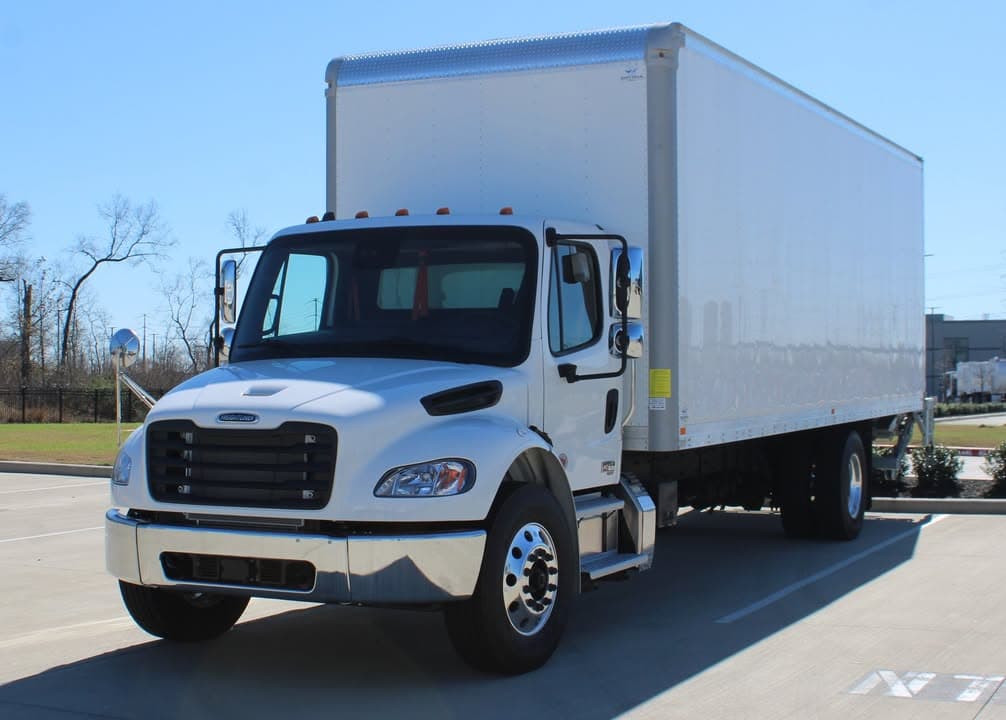 2027 Freightliner M2 106 - Photo 1