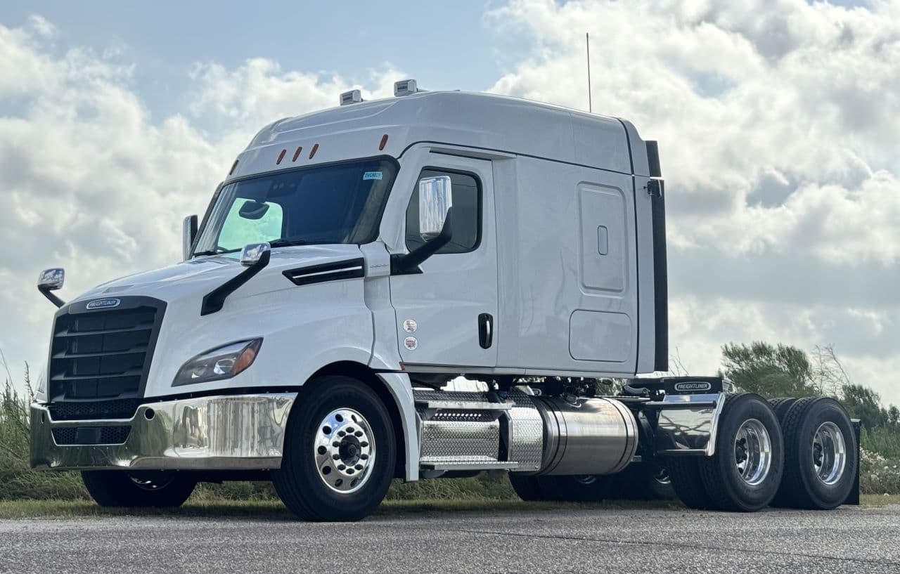 2027 Freightliner CASCADIA 126 - Photo 1