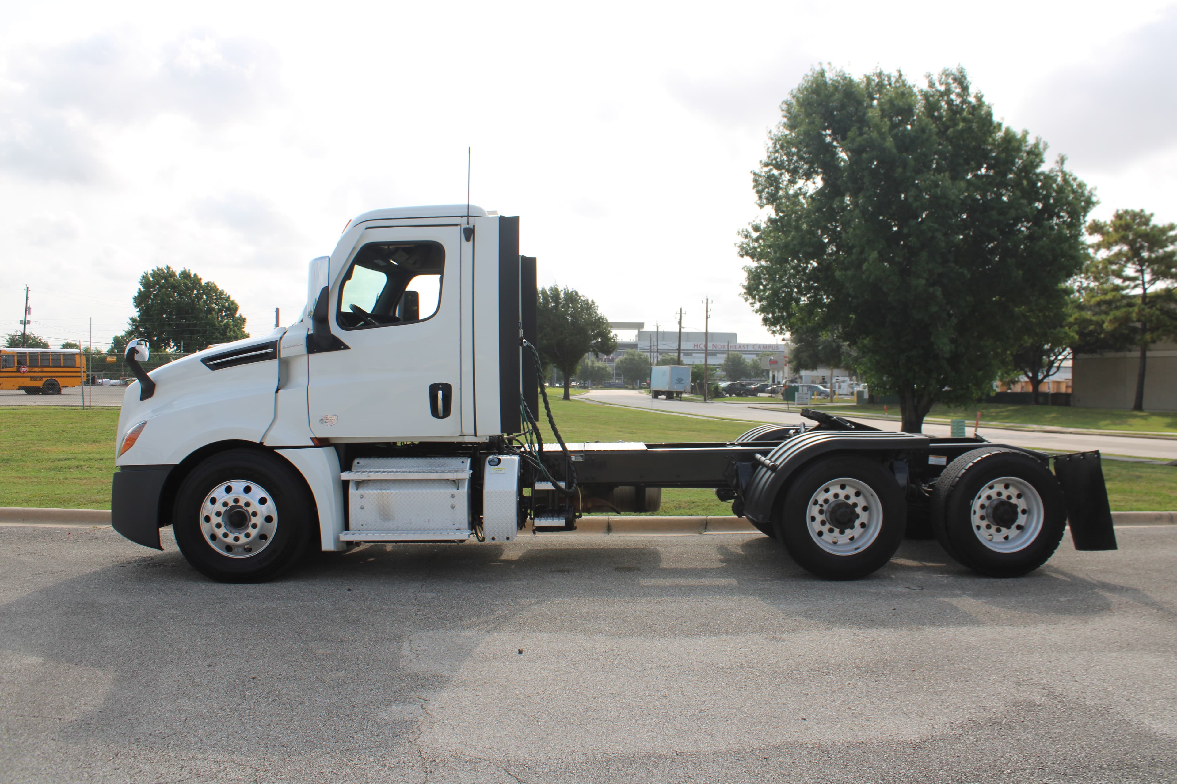 2020 Freightliner CASCADIA 126 - Photo 1